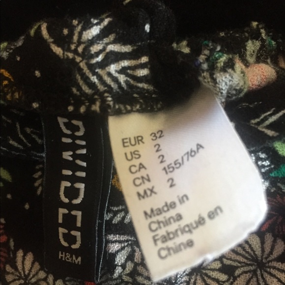 Floral Long Sleeve Crop Top - Picture 3 of 3